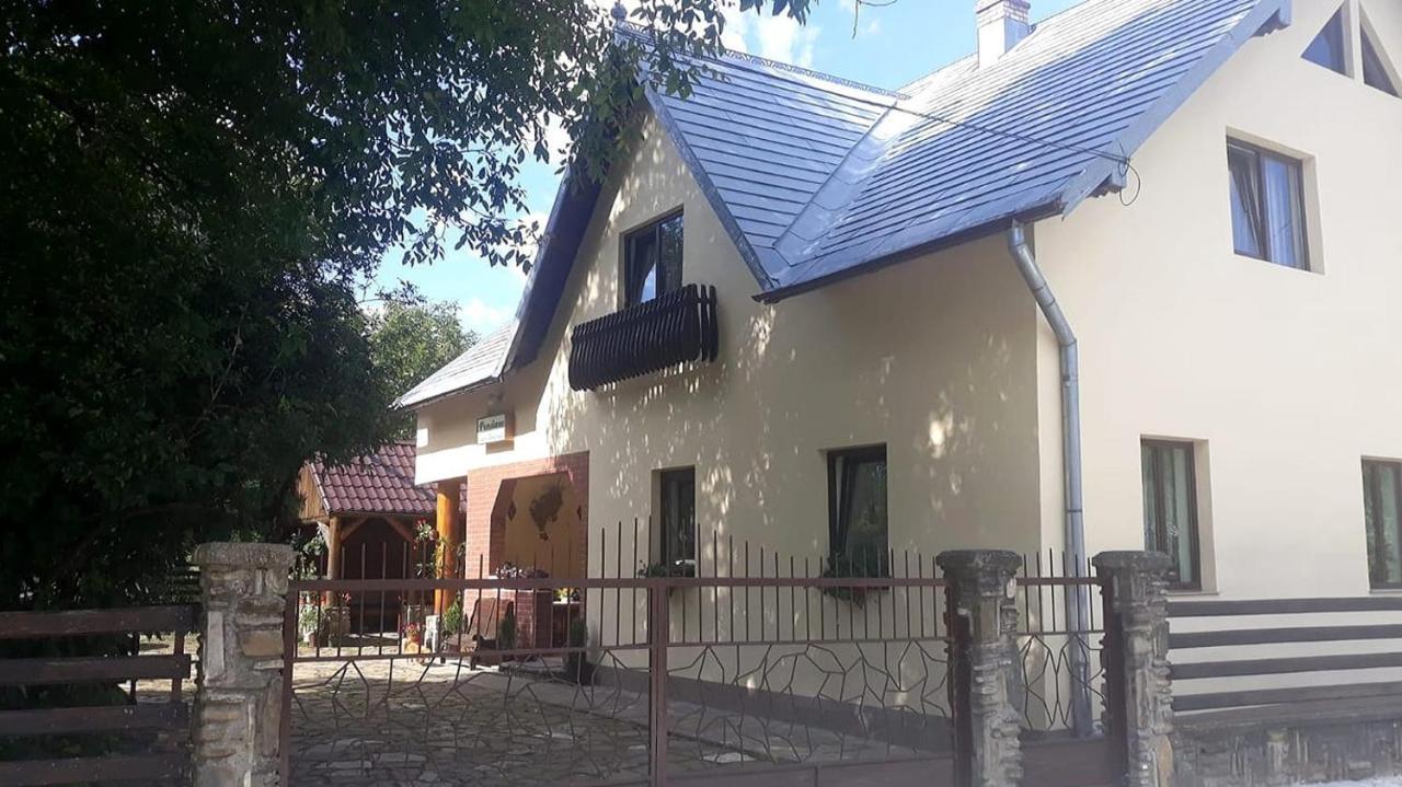 Pensiunea Casa Domnitei Sucevita Ngoại thất bức ảnh